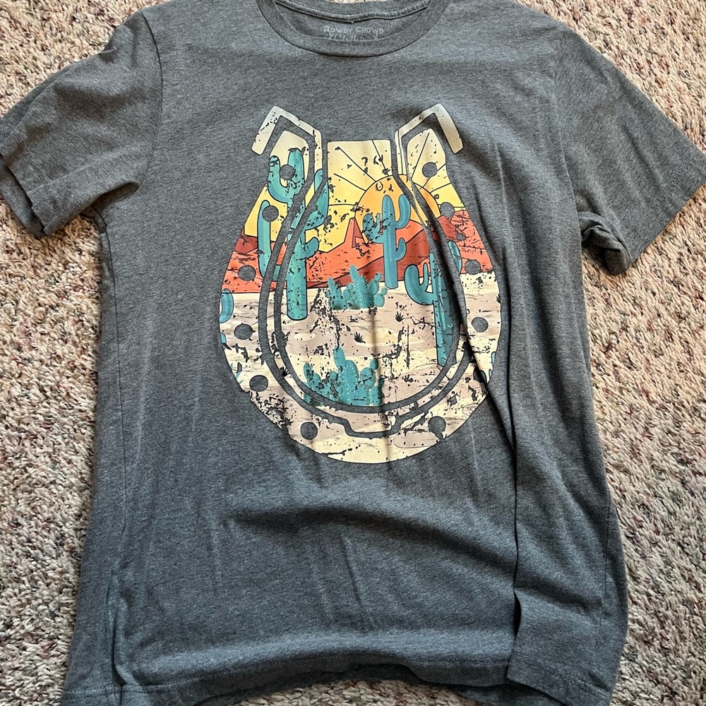 Rowdy Crowd Gray Graphic Women's Short Sleeve Tee